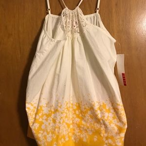 Thin strapped tank top.